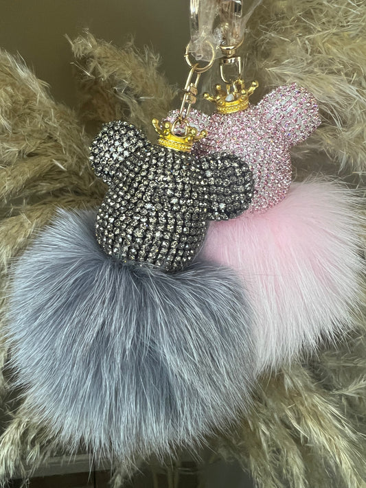 Pilkas raktų pakabukas